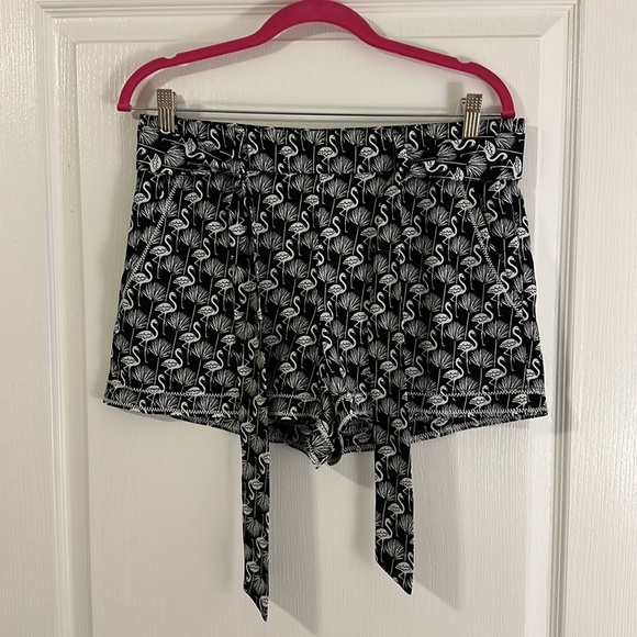 LOFT Flamingo Tie Waist Fluid Shorts - Picture 4 of 7